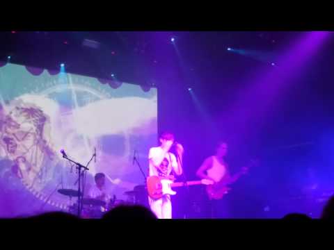 Видео: НАС НЕТ - Бьет по глазам Адреналин (Total cover)