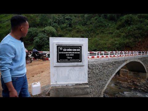 Видео: Мост Цандао (T 138) | Установка таблички на мосту — подвоз грунта для выравнивания площадки перед...