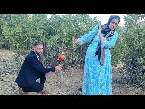 Видео: «Мужчина из племени сделал предложение бездомной матери — мир был шокирован»