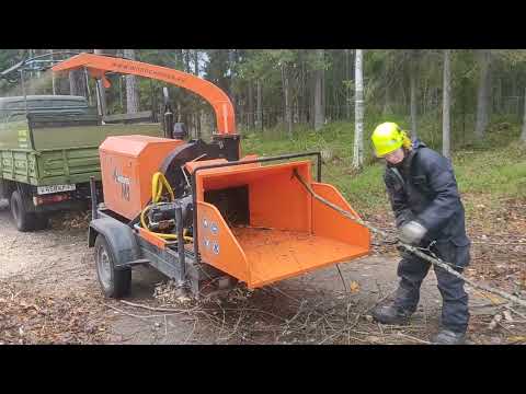 Видео: Измельчитель веток, дробилка, Медведь М3. Северодвинск, Архангельск.