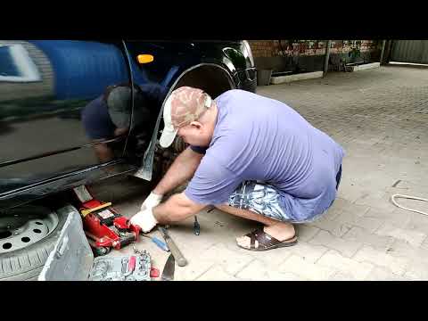 Видео: ЗАМЕНА подшипника СТУПИЦЫ переднего КОЛЕСА Лада Приора самостоятельно