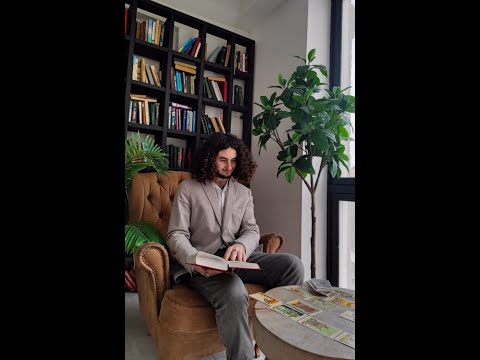 Видео: Как трактовать младшие арканы Таро Уэйта? Системный метод через стихии. на примере сферы здоровья.