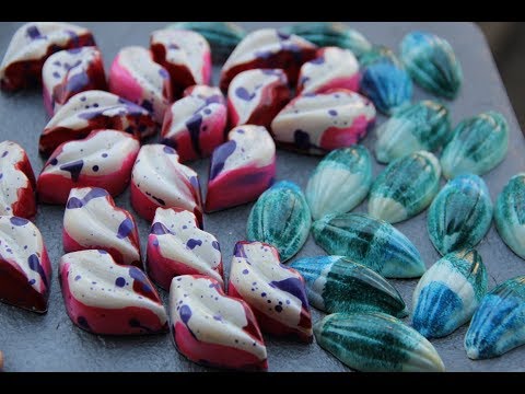 Видео: Корпусная конфета с сыром  / Chocolate bonbons with cheese