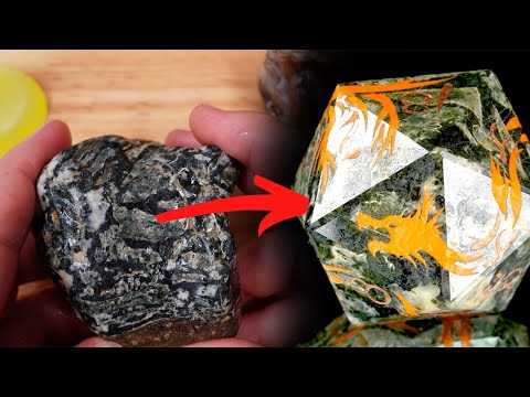 Видео: Зачаровываем далласит D20: добавляем прикосновение дракона!