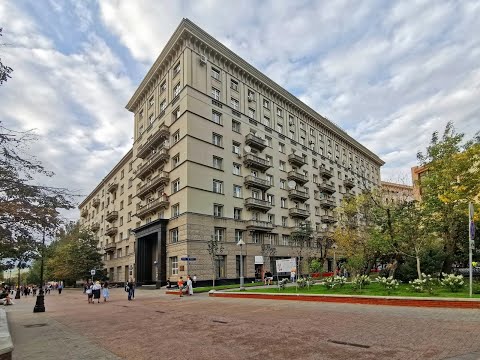 Видео: Дом писателей. Андрей Клюев в рубрике #ГидРасскажи