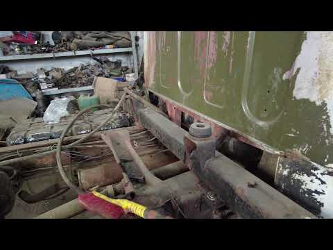 Видео: Ремонт газ 53 (Часть4) Ставим новые рессоры