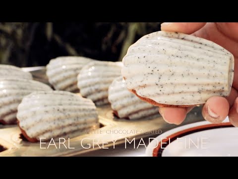 Видео: ☕️Рецепт Эрл Грей Мадлен / Earl Grey Madeleines topped with Earl Grey White Chocolate/ 얼그레이 마들렌