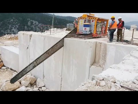 Видео: Удивительное самое быстрое тяжелое оборудование для добычи мрамора, которое я когда-либо видел