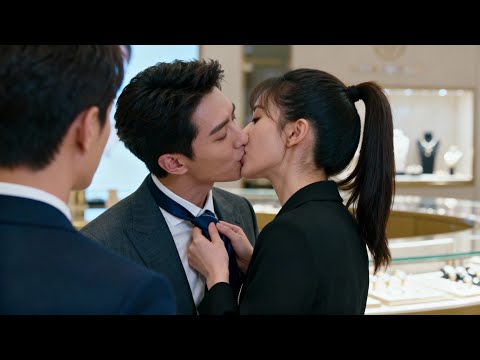 Видео: Встретила бывшего, поцеловала CEO, судьба изменилась!