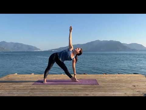 Видео: Хатха-йога для продолжающих. Преподаватель Валерия Успенская