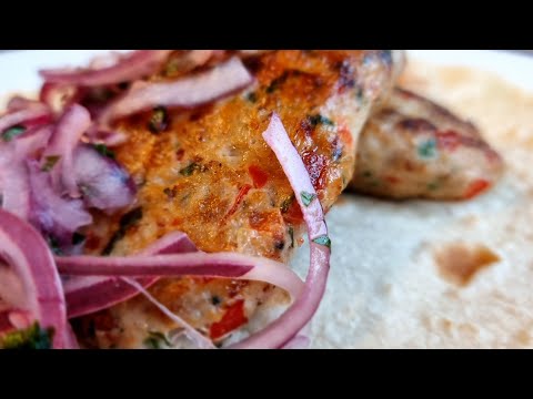 Видео: ЛЮЛЯ-КЕБАБ НА СКОВОРОДЕ | РЕЦЕПТ ЛЮЛЯ-КЕБАБ ИЗ КУРИЦЫ #люлякебаб #люлякебабрецепт #кавказскаякухня