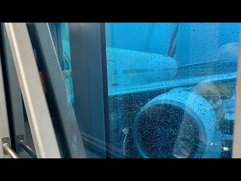 Видео: Перелет Дубай-Москва на Boeing 777-300ER Emirates