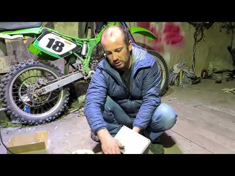 Видео: Kawasaki Kx electro. Сборка батареи