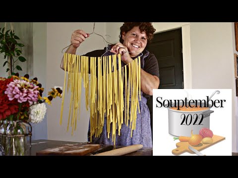 Видео: Куриный суп «Менонит» с домашней лапшой