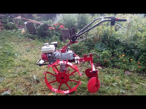 Видео: Мотоблок Кадви "Угра" НМБ-1Н7 + навесное ВРМЗ + целина или "Летопись нашего картофельника"