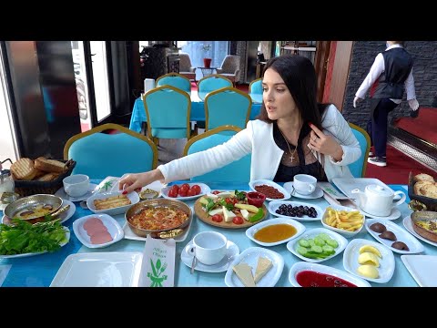 Видео: Завтрак в турецком ресторане "Liman".  Готовим ПИДЕ и ЛАХМАДЖУН. Батуми Грузия