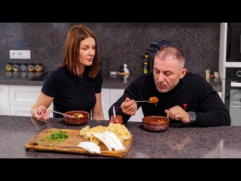 Видео: Изумительное мясо в томатном соусе.