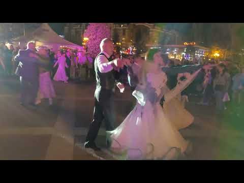 Видео: Танцуют ВСЕ!!! А я бегу за ними с камерой)))... 09.09.23
