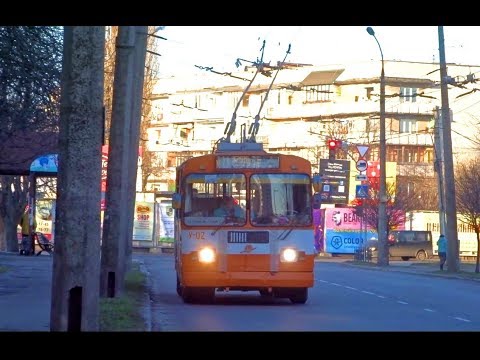 Видео: Черкасские троллейбусы   начало марта 2020 год обычная повседневная жизнь ничего не предвещало беды