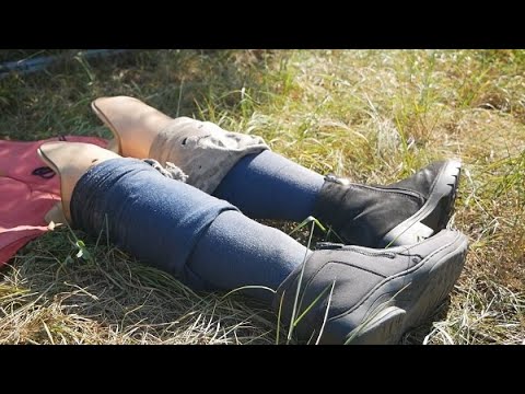 Видео: По следам безногого. В Улан-Удэ инвалид несколько лет живёт на улице