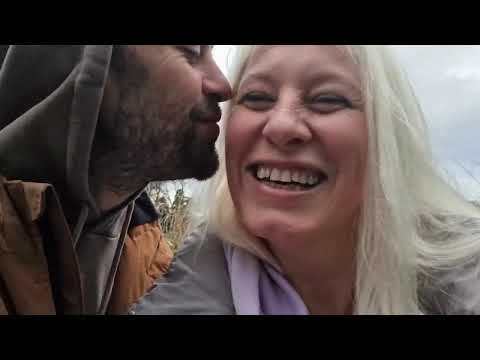 Видео: Просто искам да сме заедно и да сме щастливи | Разходка до Дънфермлин