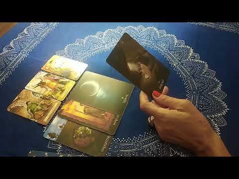 Видео: Свят за двама 💞 В чие сърце живеете 💗 #картитаро #разклад #любов #гадание #рийдинг #tarot #таро