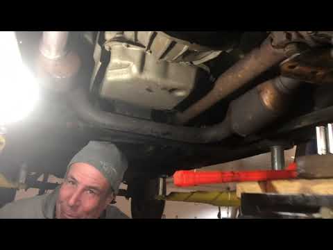 Видео: *ЛЕГКО* Как устранить проблему низкого давления масла/заменить уплотнительное кольцо маслосъемной...