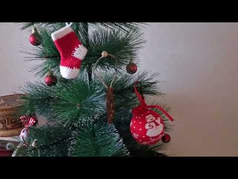 Видео: МОМЕНТ ДНЯ. Ставлю маленькую ёлку для фото. Новые свечи🤗 #деталиинтерьера