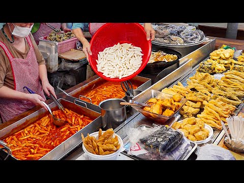 Видео: Популярные закуски на корейском рынке: ттокбокки, жареная еда, мороженое с фруктами - уличная еда