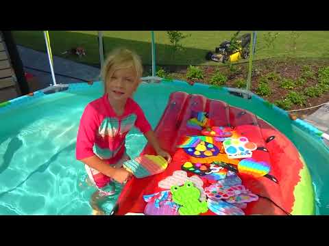 Видео: СОФИЯ 24 часа в БАССЕЙНЕ. ЛУЧШЕЕ СОФУНЬЯ ШАЛУНЬЯ