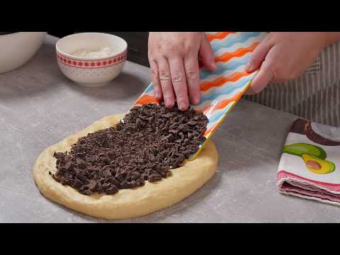 Видео: Горячие роллы, которые «исчезают за минуту» — наш семейный секретный ритуал выходного дня