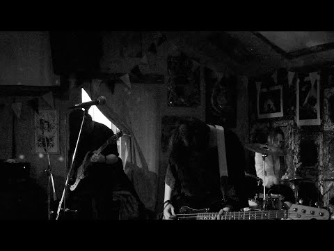 Видео: Хрупкие Горы - Меняю Тело (Фест МАРГИНАЛИЯ/2025)