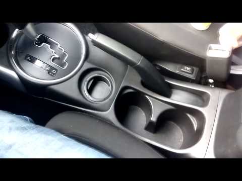 Видео: замена лампочки селектора вариатора!Mitsubishi ASX 2013 год рестайлинг!