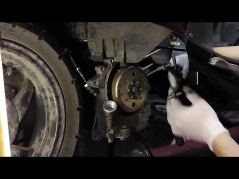 Видео: Как снять ротор генератора с мотора 139qmb