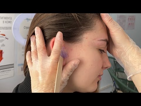Видео: Восковая депиляция. Зона «Ухо»
