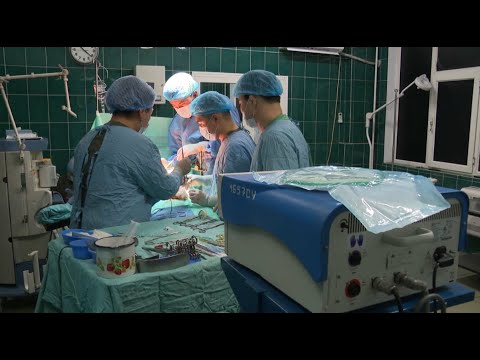 Видео: Успешную пересадку почки при несовместимости крови провели в Алматы