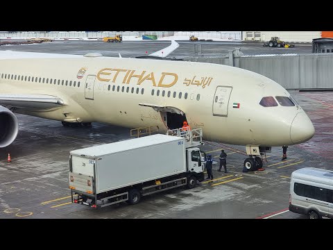 Видео: Boeing 787-10 а/к Etihad Airways | Рейс Москва — Абу-Даби