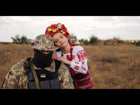 Видео: Біля Тополі (мінус, караоке) SHUMEI