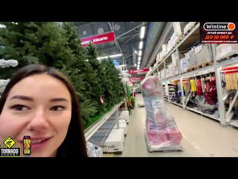 Видео: ИРЛ стрим Ликс закупается на Новый год // Дмитрий Ликс покупает елку с девушкой // Твич Дмитрий