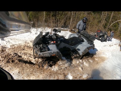 Видео: Болото победило квадроцикл ))