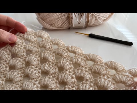 Видео: Легкие и быстрые схемы вязания крючком прямоугольной шали для начинающих / Схема шали с пышным швом