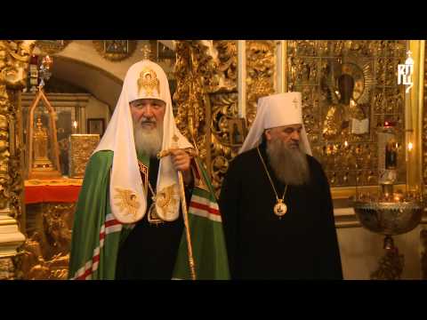 Видео: Патриарх Кирилл посетил Псково-Печерский мужской монастырь