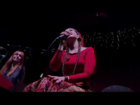 Видео: Ягода - Три желания // Live 16 Тонн Арбат 21.09.25