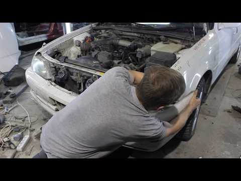 Видео: Замена ноуската (телевизора) Toyota Cresta 100 105 Томск