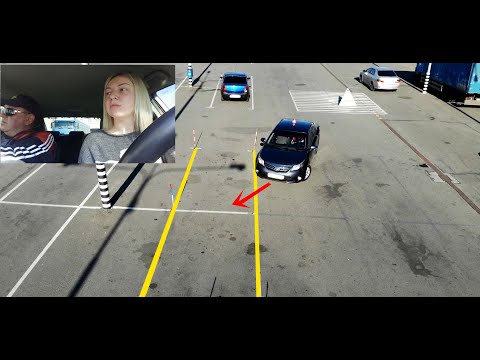 Видео: Парковка параллельно бордюру / передним и задним ходом /