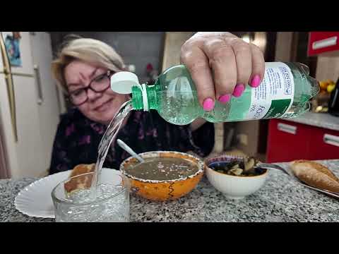 Видео: МУКБАНГ 🍽 СЛАБОНЕРВНЫМ ПРОШУ УДАЛИТЬСЯ. ВЗЯЛАСЬ ЗА СТАРОЕ. ПРИ ВИДЕ ЕДЫ ТЕРЯЮ РАЗУМ.