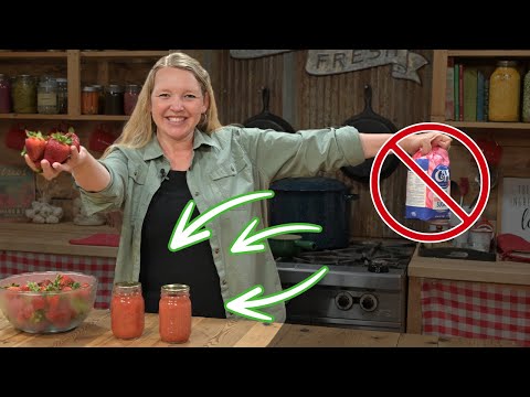 Видео: Раньше я делала джемы с высоким содержанием сахара, но теперь я делаю это… (джем из клубники и ре...