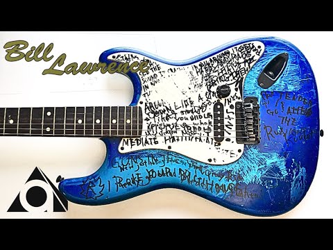 Видео: Я стер и очистил надписи и краску на гитаре.