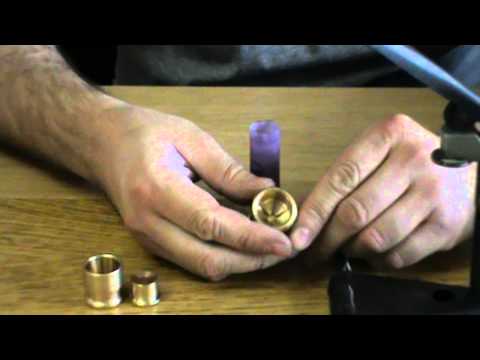 Видео: Приборы для снаряжения патронов Артель Самокрут