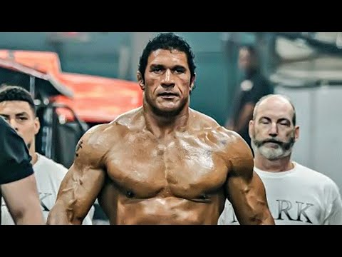 Видео: Чемпион UFC победил всех соперников но судьба сломала его жизнь ("Крушащая машина" Краткий пересказ)